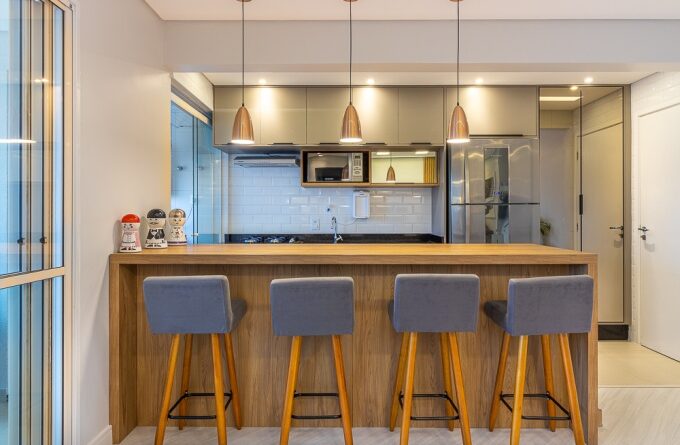 apartamento de 72 m² ganha conforto e otimizacao com poucas intervencoes cozinha americana 3 Vision Art NEWS