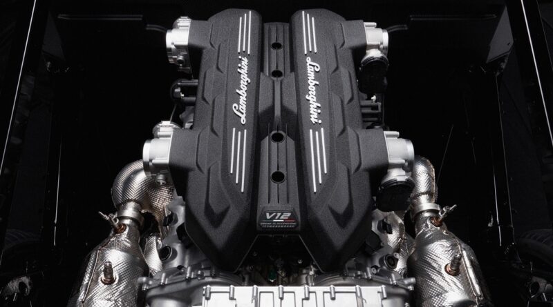 Primeiro Lamborghini híbrido terá mais de 1.000 cv e três motores elétricos
