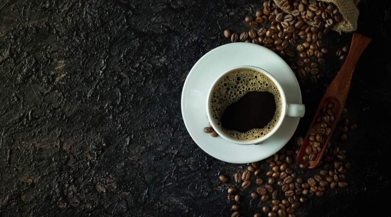 Componente presente no café melhora aprendizado e memória, diz estudo