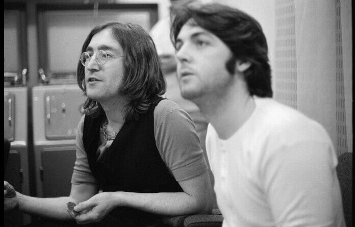 Ouça o vocal isolado de John Lennon na nova música dos Beatles